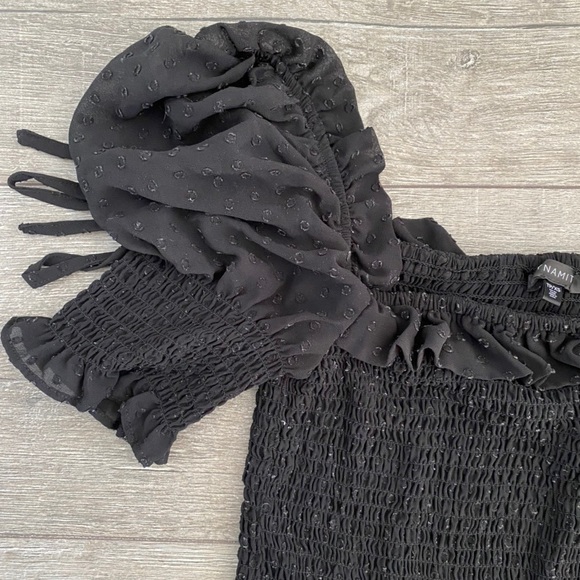 Puff sleeve square neck peasant top 🖤 - Picture 4 of 6